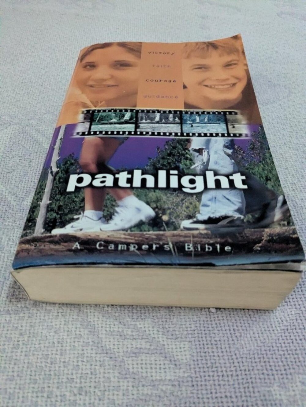 Pathlight A Campers Bible Soft Cover 1336 Pages International Bible Society 1997